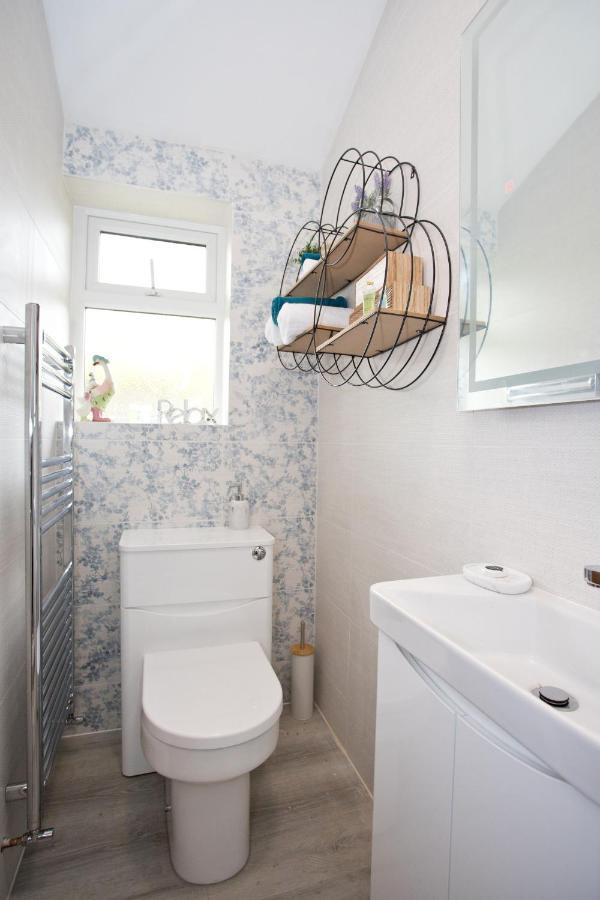 The Bearded Goat Den - A Rural Retreat At This Modern Holiday Cottage Saint Leonards Buitenkant foto