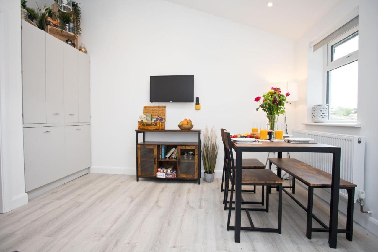 The Bearded Goat Den - A Rural Retreat At This Modern Holiday Cottage Saint Leonards Buitenkant foto