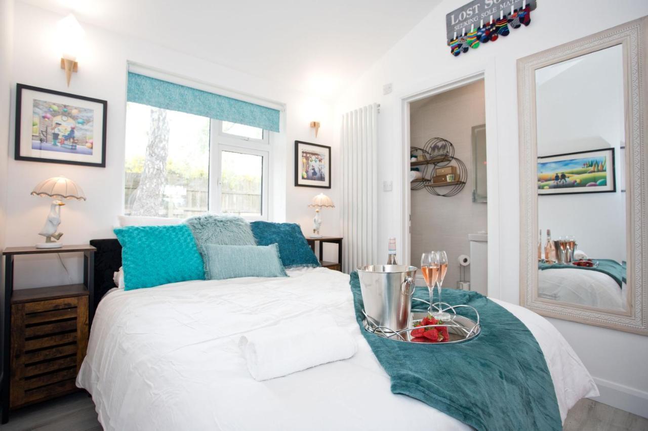 The Bearded Goat Den - A Rural Retreat At This Modern Holiday Cottage Saint Leonards Buitenkant foto