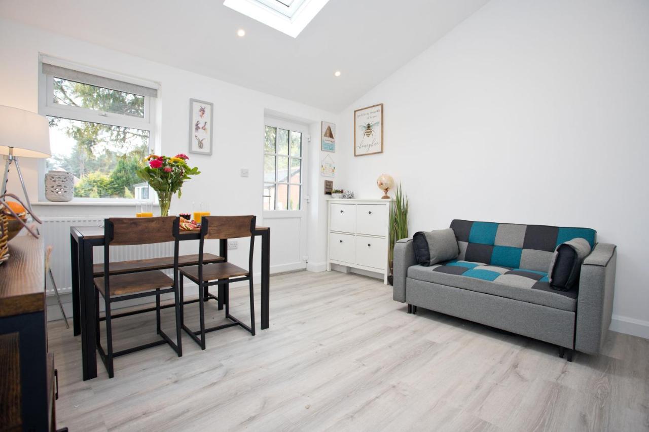 The Bearded Goat Den - A Rural Retreat At This Modern Holiday Cottage Saint Leonards Buitenkant foto